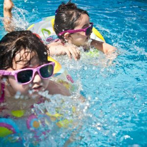 Trouvez les Meilleurs Cours de Natation Près de Chez Vous